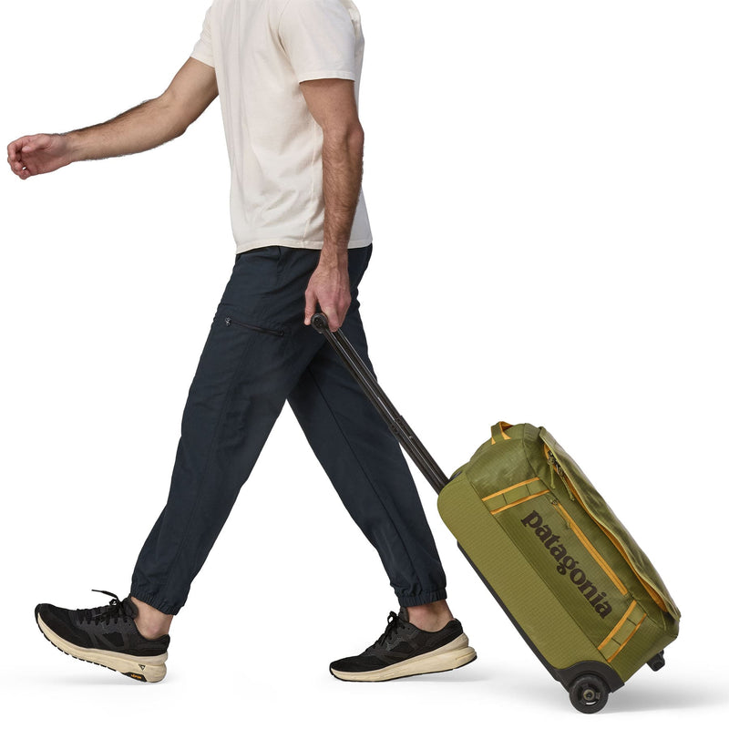 Black Hole Wheeled Duffel 40L | BUGR